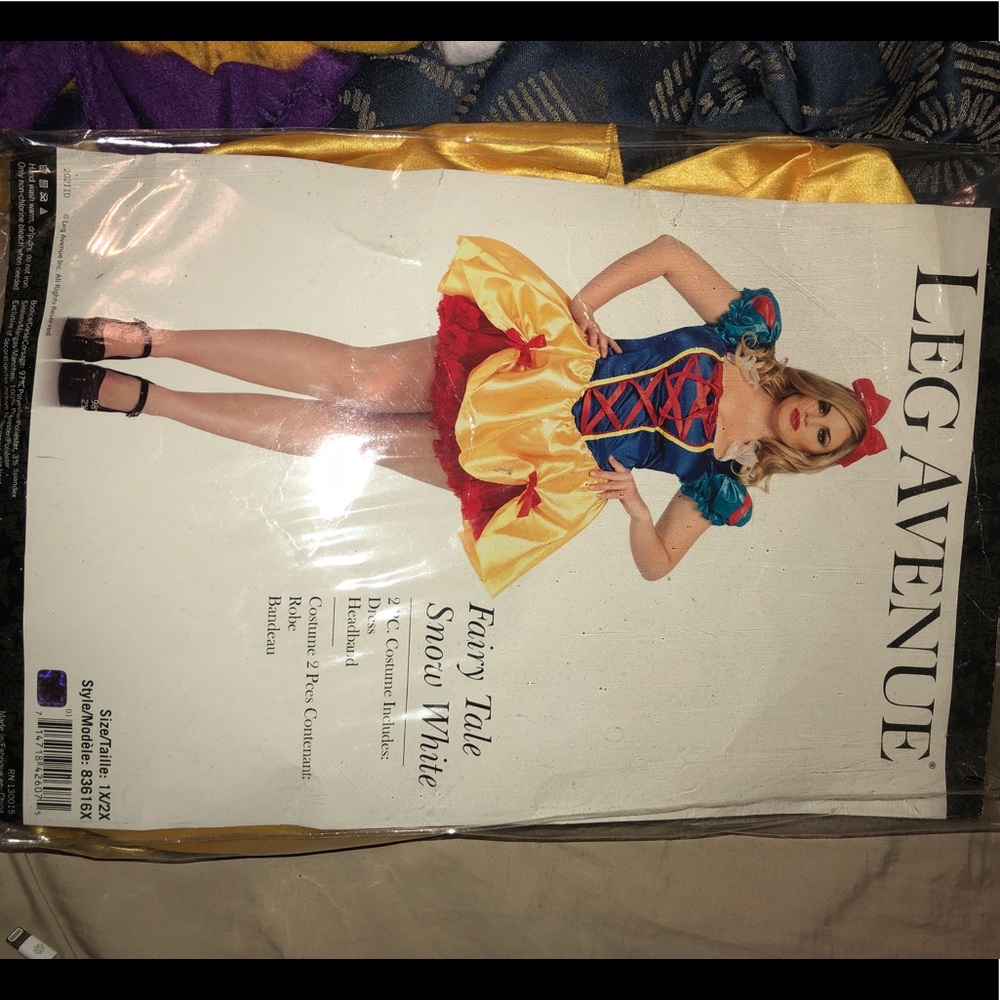 Snow White plus size costume